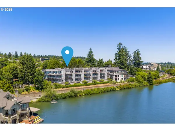 103 3rd St, LakeOswego, OR 97034