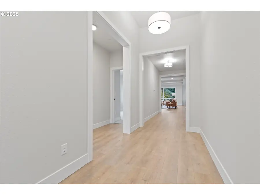 14198 SE Iseli Ln, Clackamas, OR 97015 - Image #2