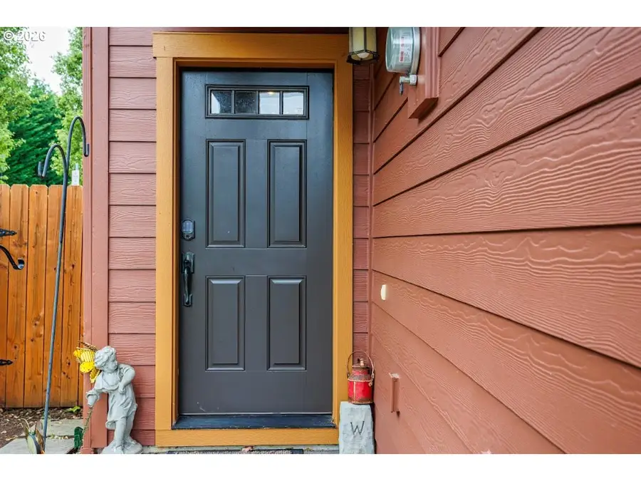 32 N 42nd Pl, Ridgefield, WA 98642 - #3