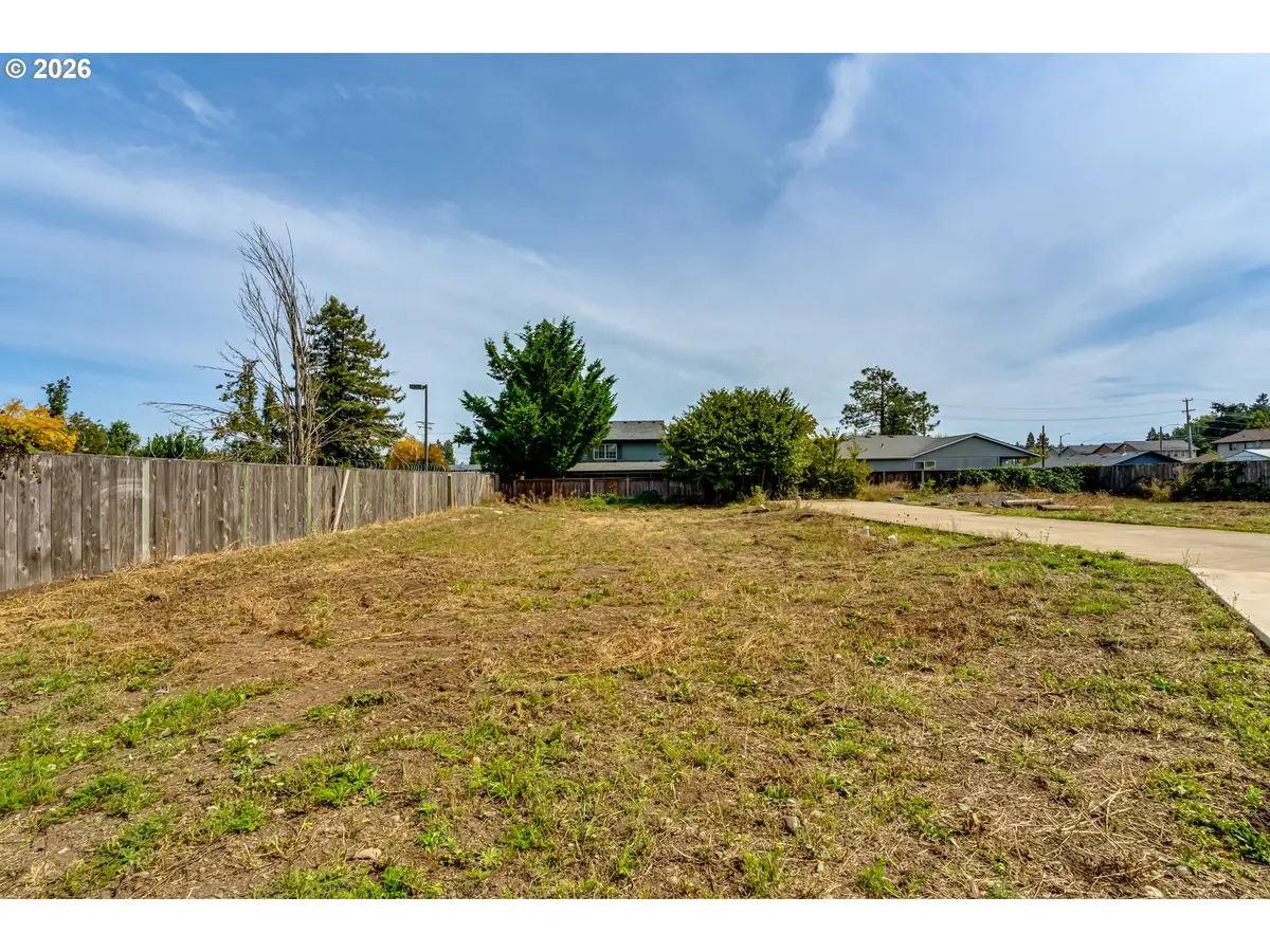 S 41st Pl #2, Springfield, OR 97478 - #1