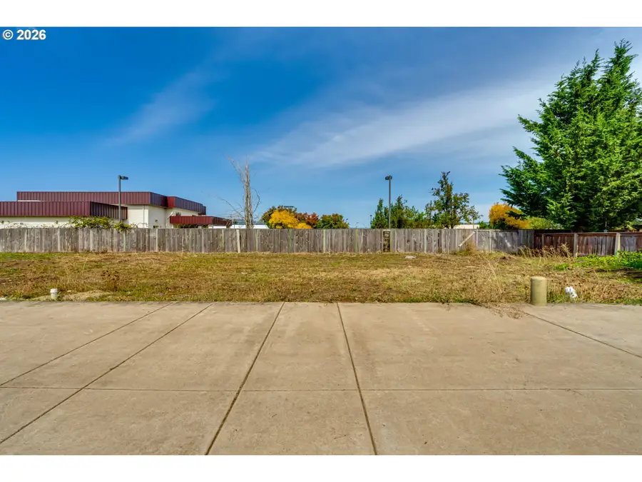 S 41st Pl #2, Springfield, OR 97478 - #3