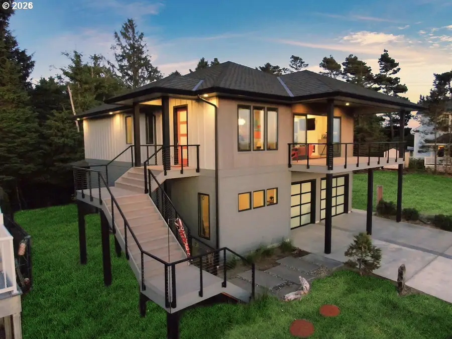 31908 J Pl, Long Beach North Beach Peninsula, WA 98640 - #2