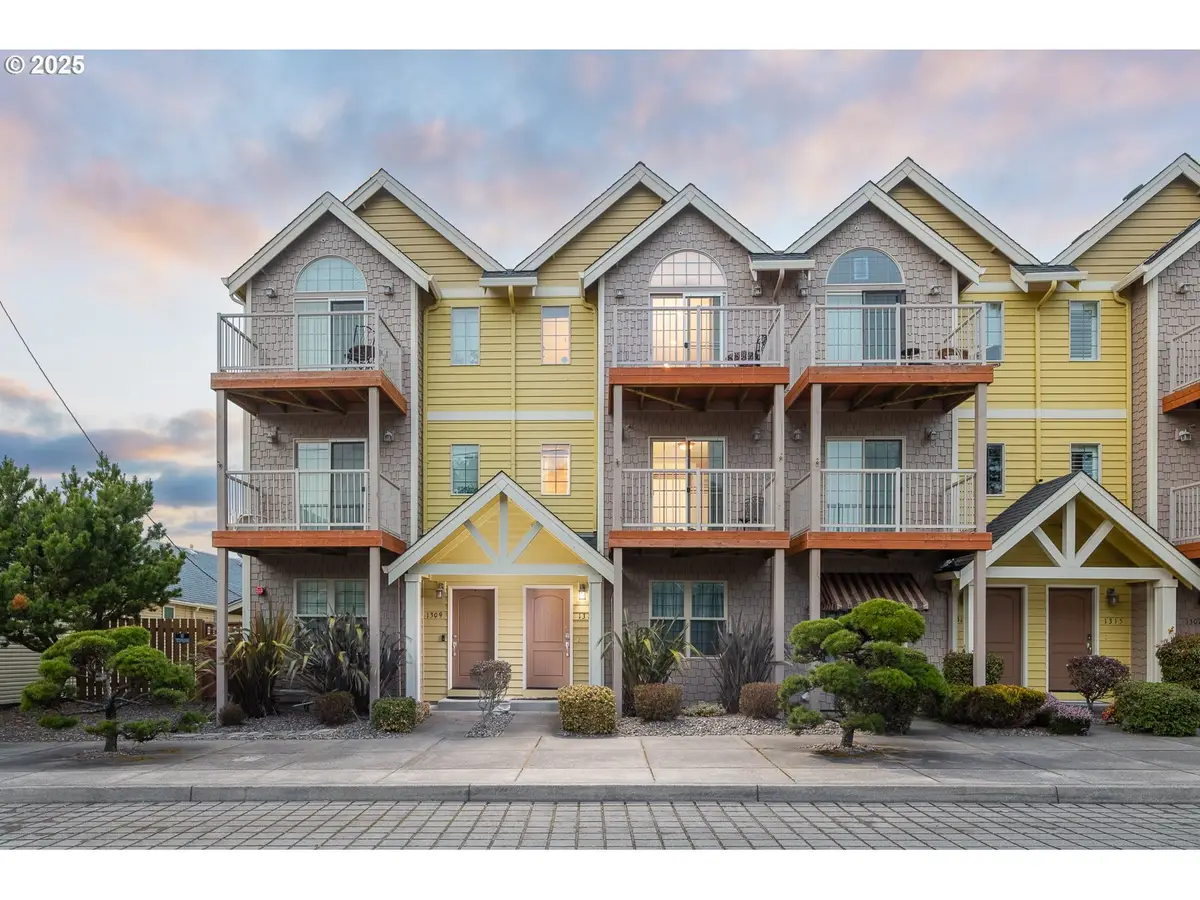 1311 NW 15th St, Lincoln City, OR 97367 - Image #1