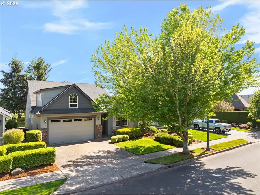 876 Tukwila Dr, Woodburn, OR 97071 - #2