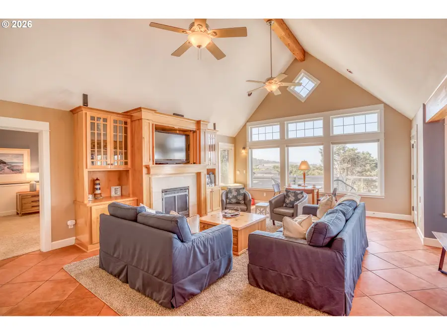 5020 NW Lee Ave, Lincoln City, OR 97367 - #3