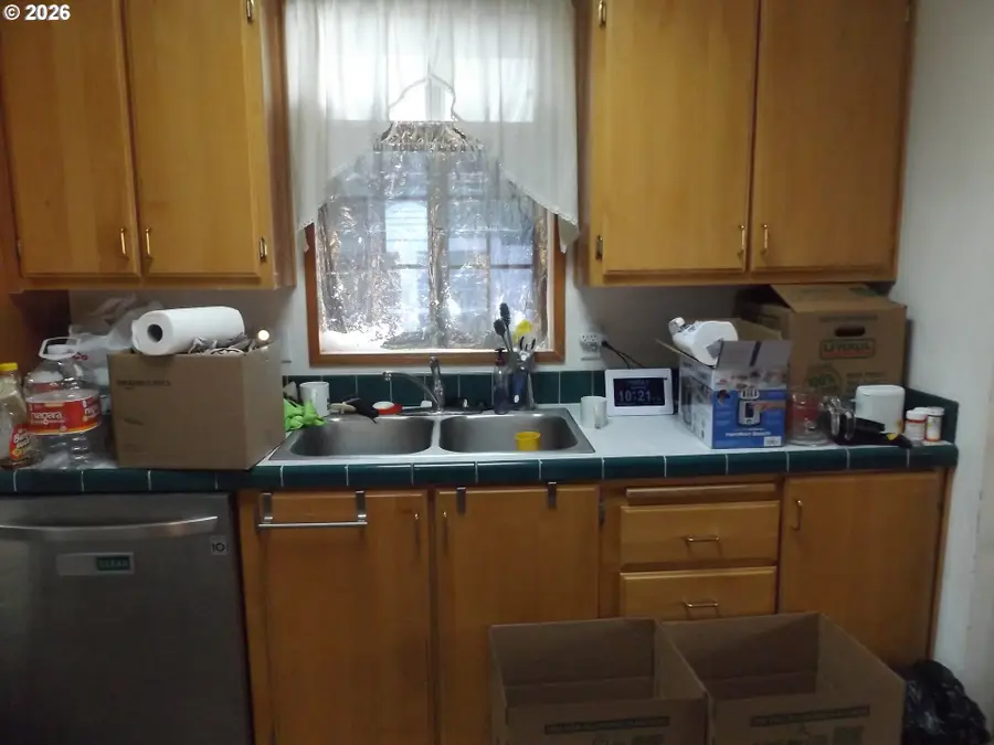 130 River Ridge Ave, Roseburg, OR 97471 - #3