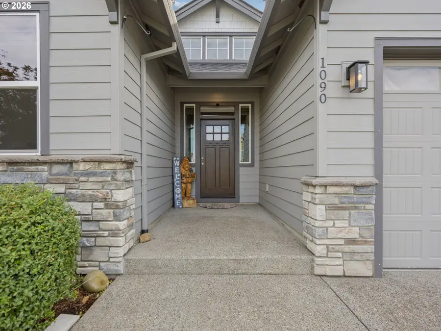 1090 NE Regan Hill Loop, Estacada, OR 97023 - #2
