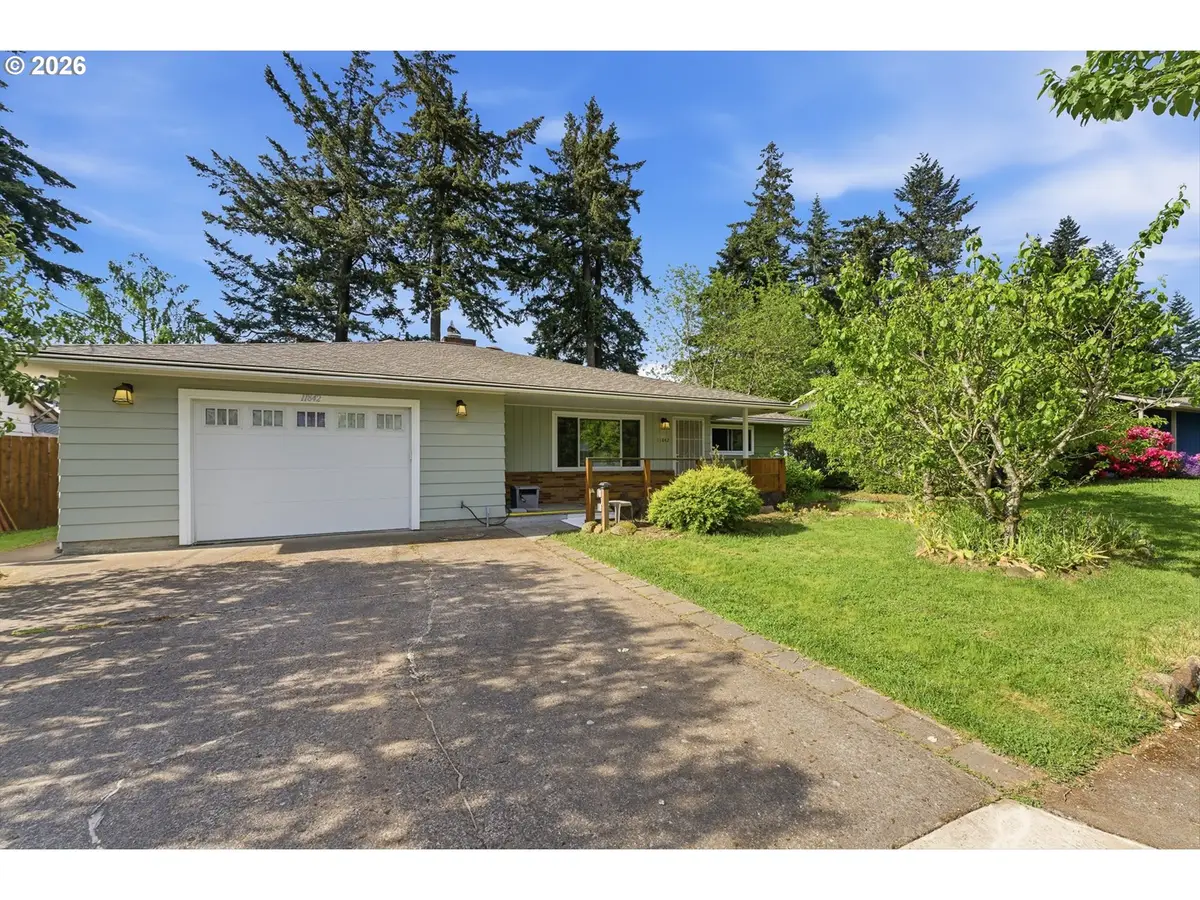 11842 SE Grant St, Portland, OR 97216 - #1