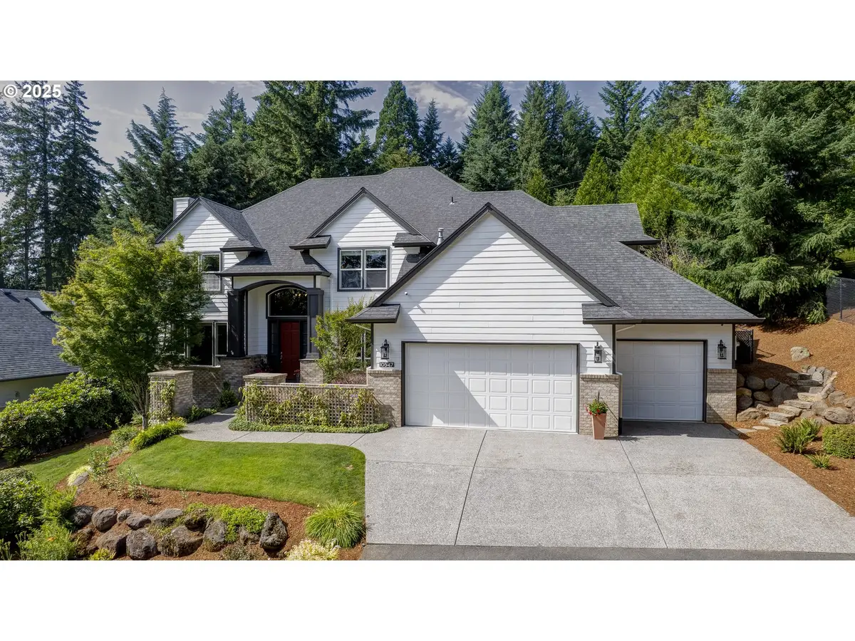 10547 SE Charlotte Dr, Northwest Clackamas, OR 97086 - Image #1