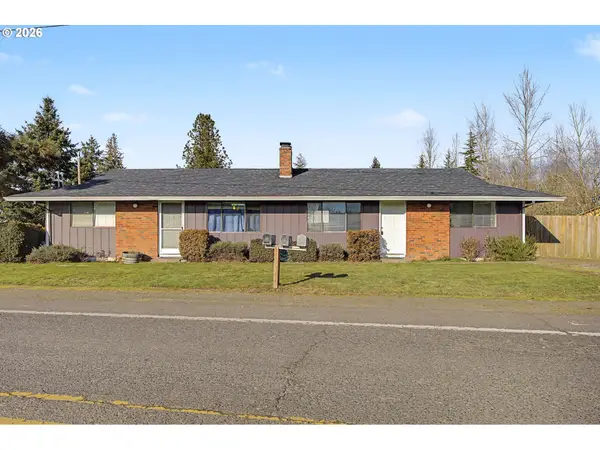 421 Toliver Rd, Molalla, OR 97038