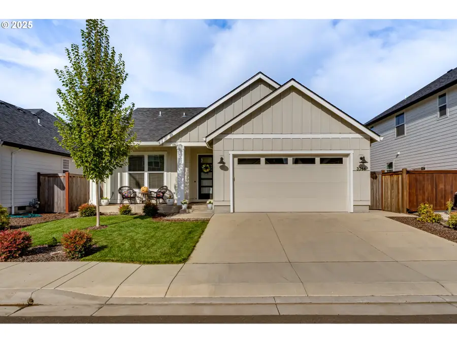 3266 Mountain Creek Ln, Springfield, OR 97478 - #2