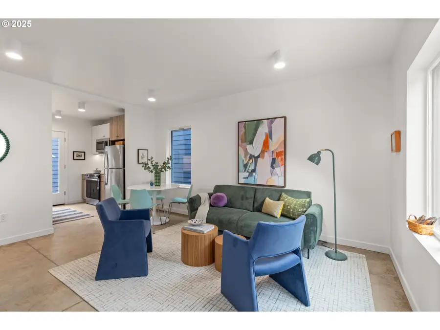 10009 SE Cottage Ln #12, Milwaukie, OR 97222 - Image #2