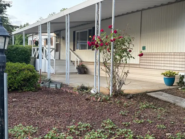 570 N 10th Ave #72, Cornelius, OR 97113