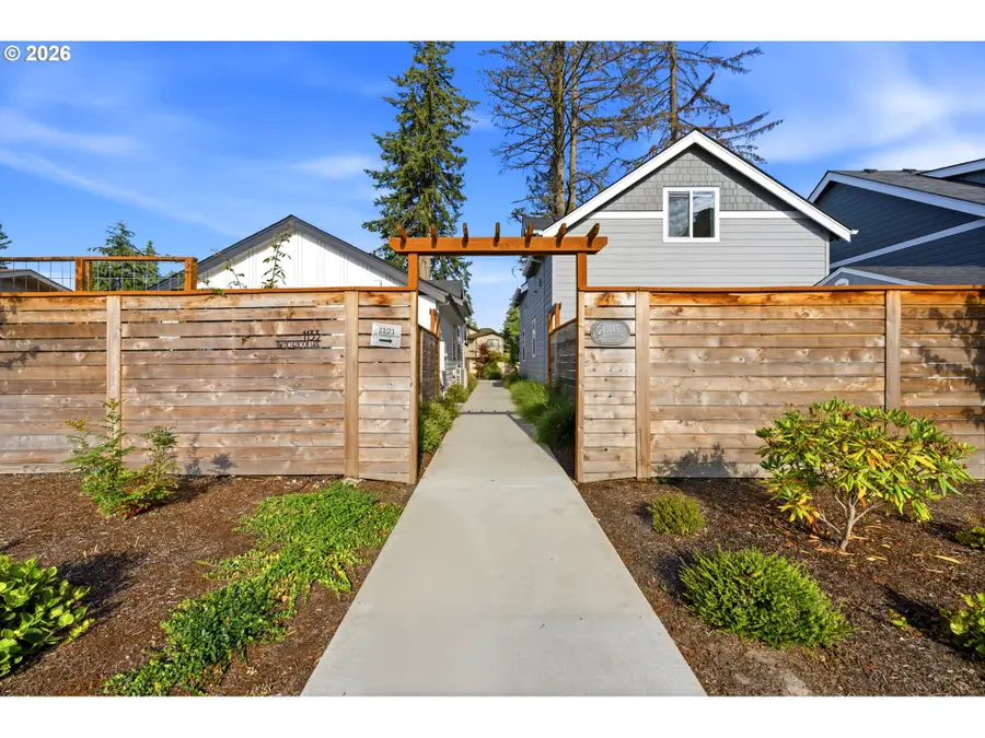 1145 NW Michelbook Ln, McMinnville, OR 97128 - #3