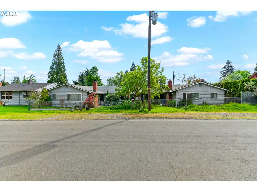3713 M St, Vancouver, WA 98663 - #2