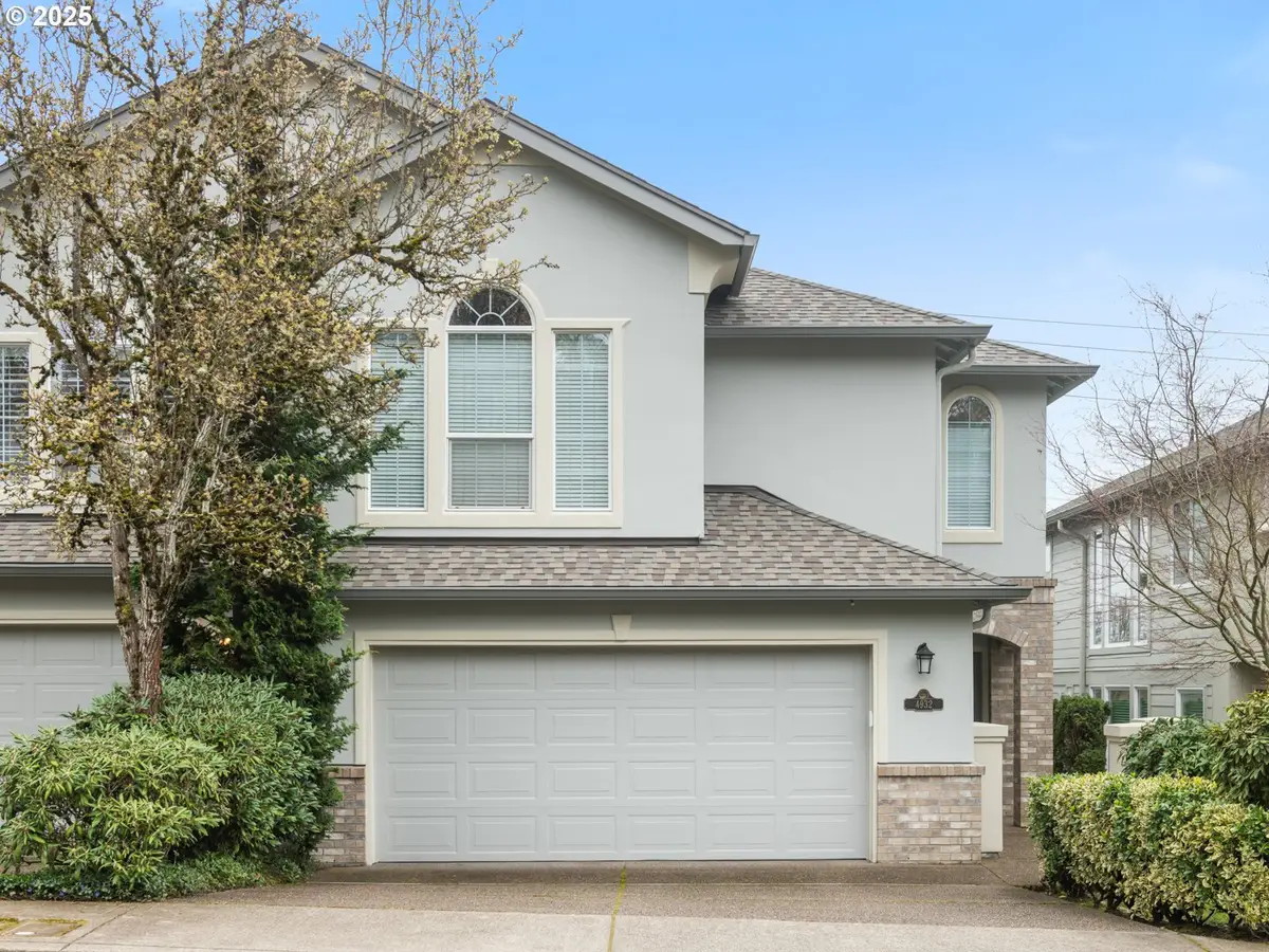 4932 Mulholland Dr, Lake Oswego, OR 97035 - #1