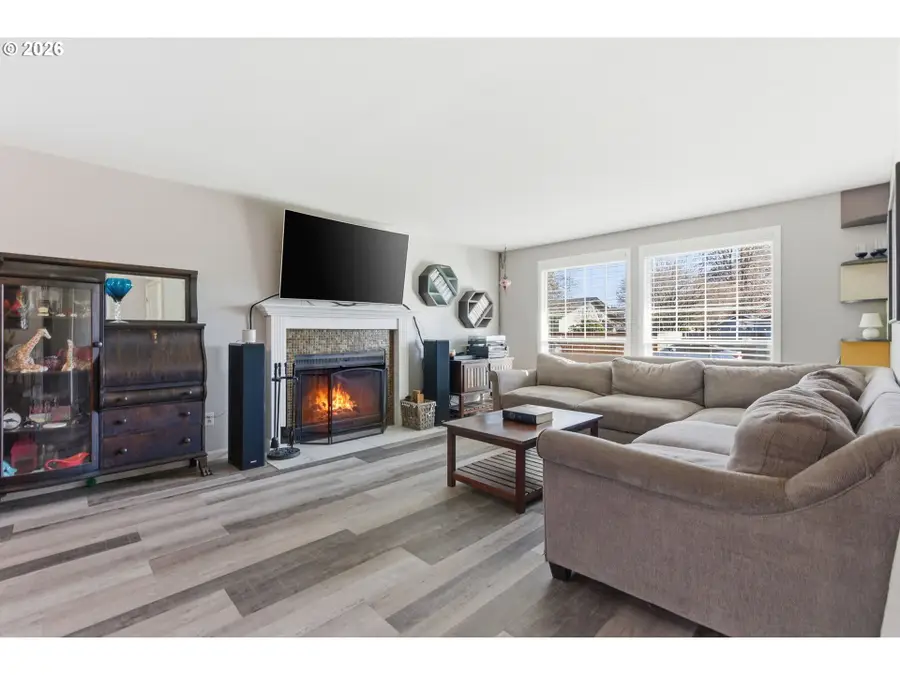 1801 N Cedar St, Newberg, OR 97132 - Image #2