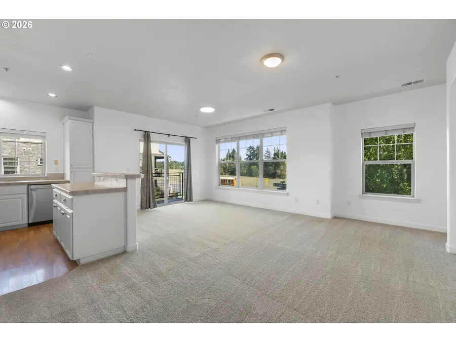 8900 NE Brentford Way, Beaverton, OR 97006 - #3