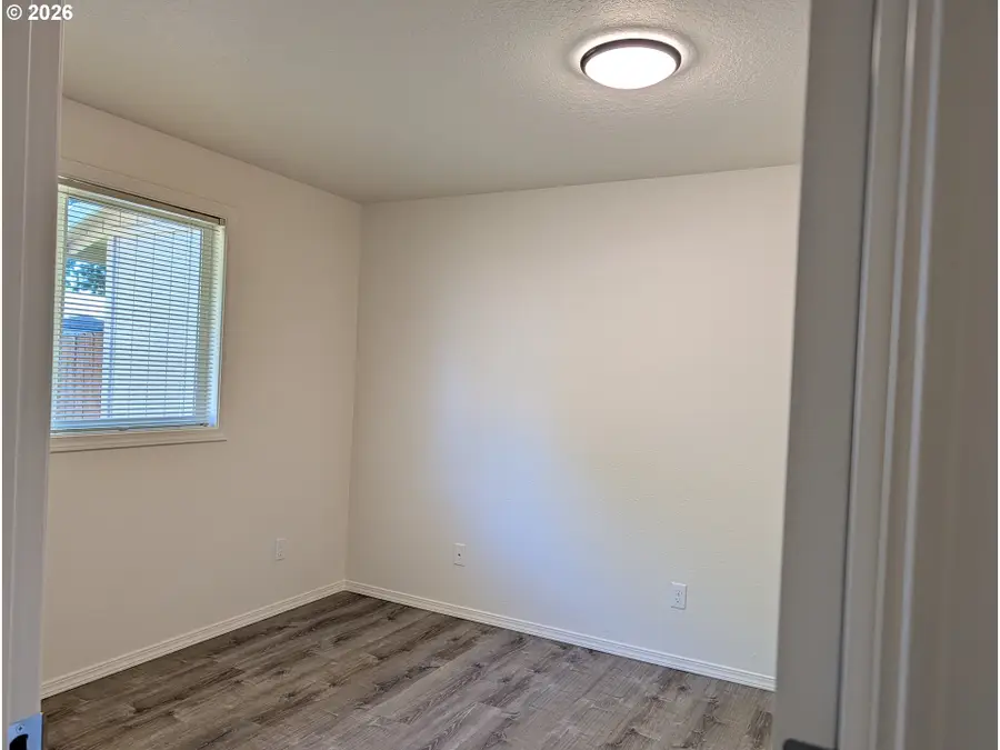 2057 NE Barberry Dr, Hillsboro, OR 97124 - #2