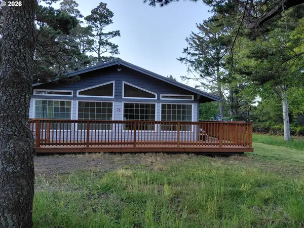 25 Fishing Rock St, DepoeBay, OR 97341