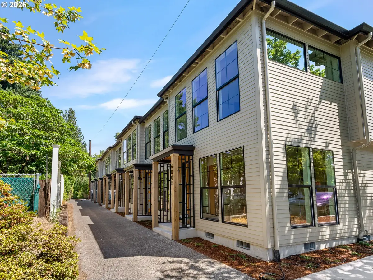 6011 NE 30th Ave #4, Portland, OR 97211 - Image #1