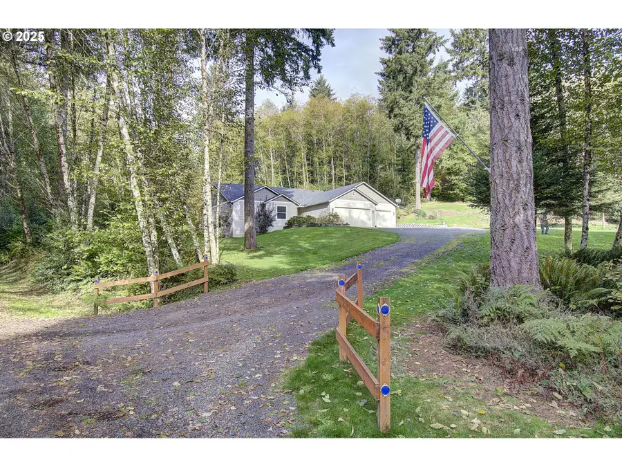 251 Mystery Dr, Amboy, WA 98601 - #2