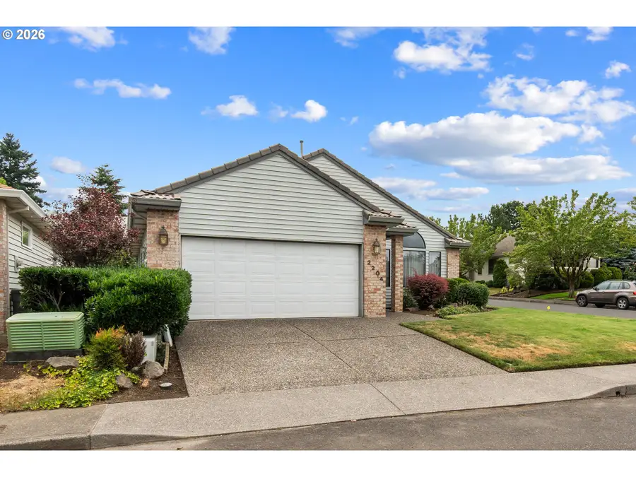 2204 NE 158th Ave, Portland, OR 97230 - #3