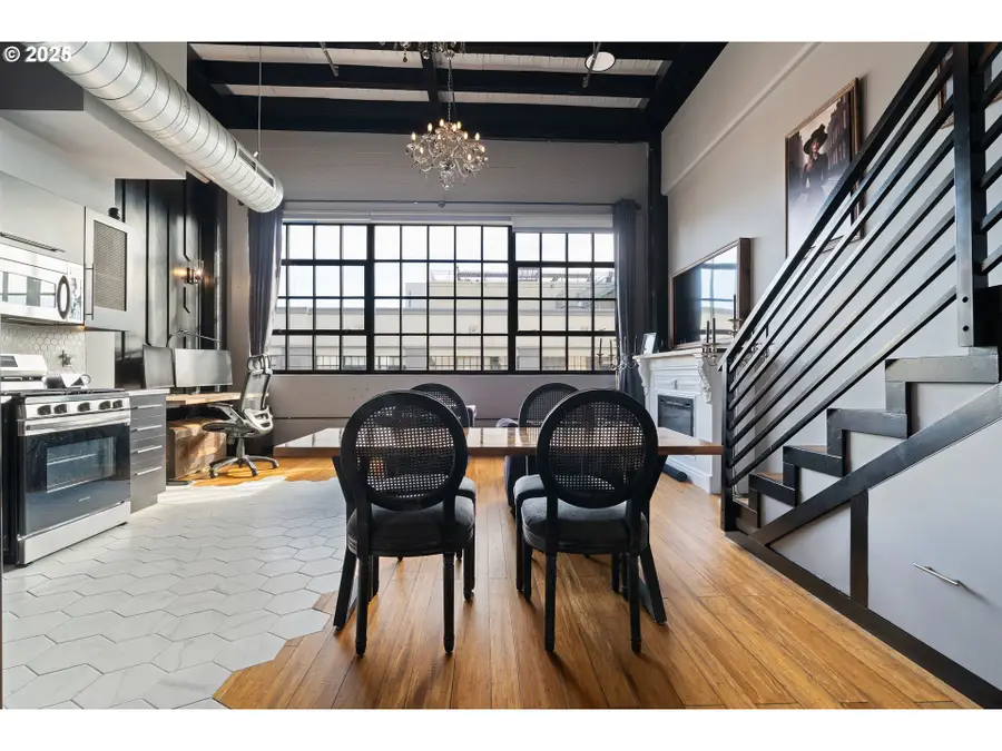 1400 NW Irving St #705, Portland, OR 97209 - Image #2