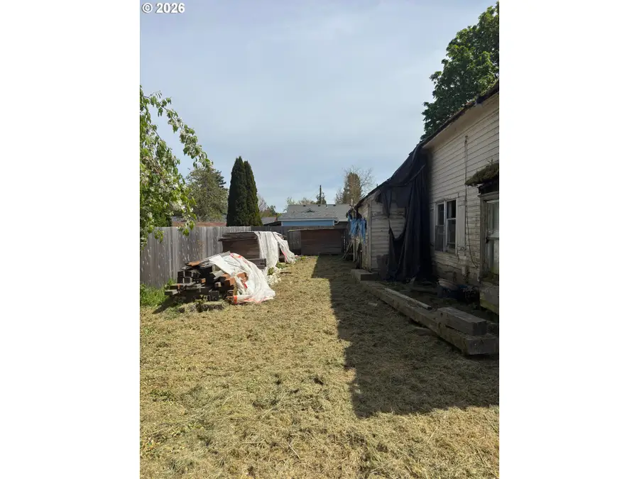 109 S Trade St, Amity, OR 97101 - #3