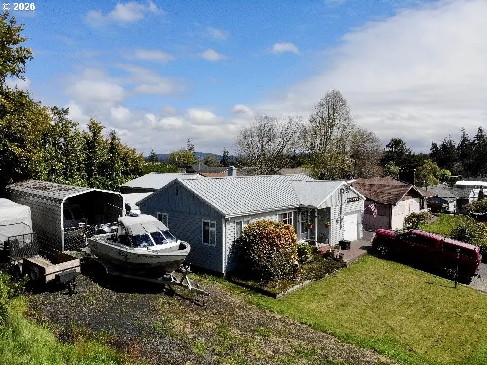 2188 Lombard St, North Bend, OR 97459 - #1