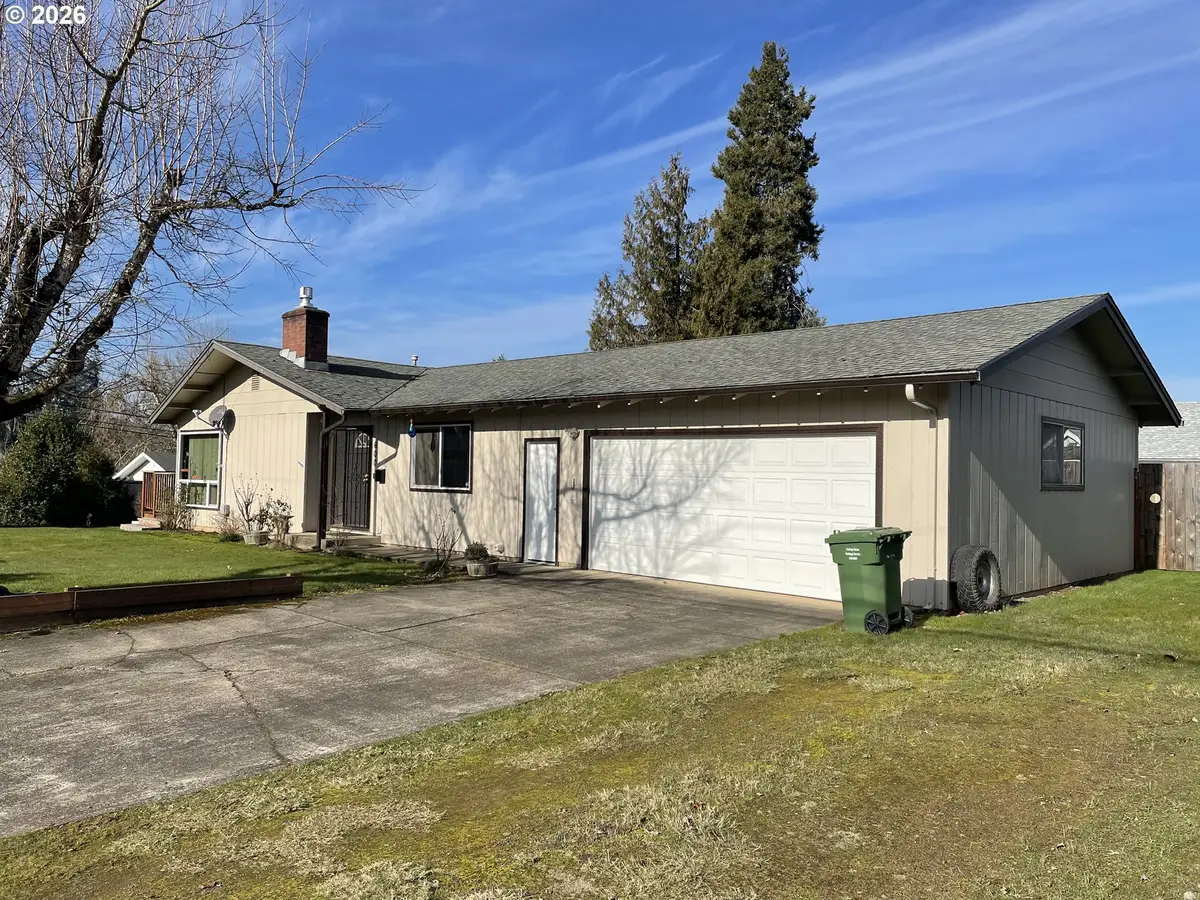 600 Lincoln Ave, Cottage Grove, OR 97424 - Image #1