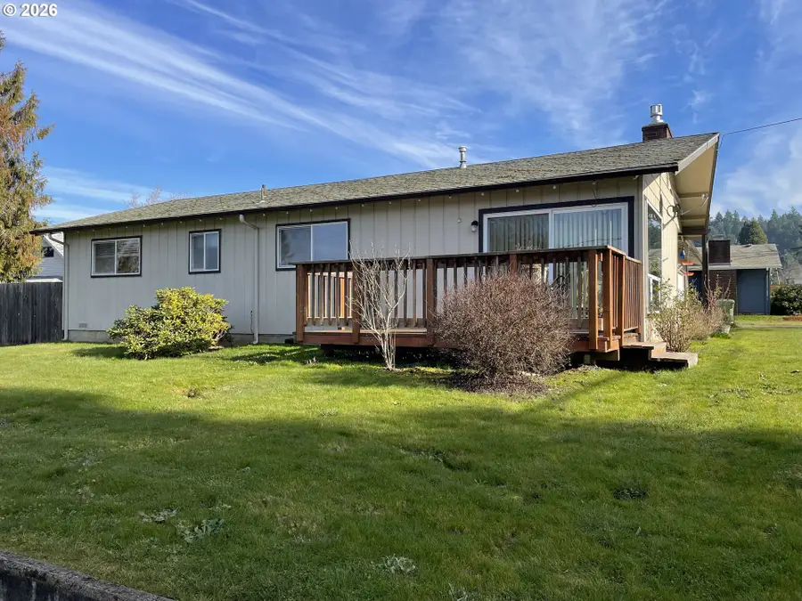 600 Lincoln Ave, Cottage Grove, OR 97424 - Image #2