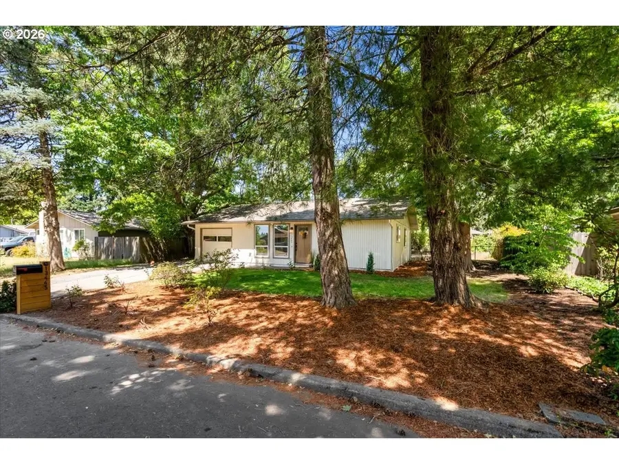 13445 SW Evergreen St, Beaverton, OR 97005 - #3