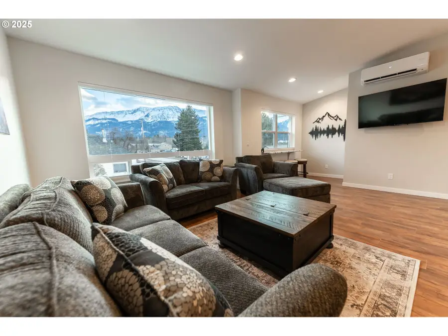 107 W Alder Unit B St, Joseph, OR 97846 - #2