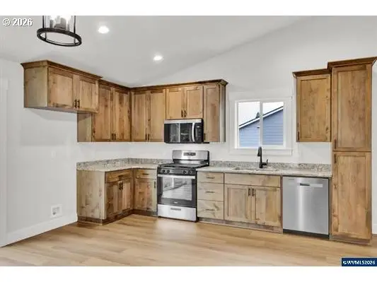 4400 Knotty Pine Ct, Sweet Home, OR 97386 - #3