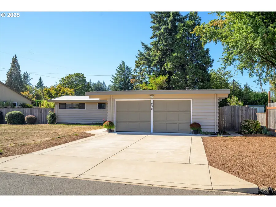 1632 Larkspur Loop, Eugene, OR 97401 - Image #2