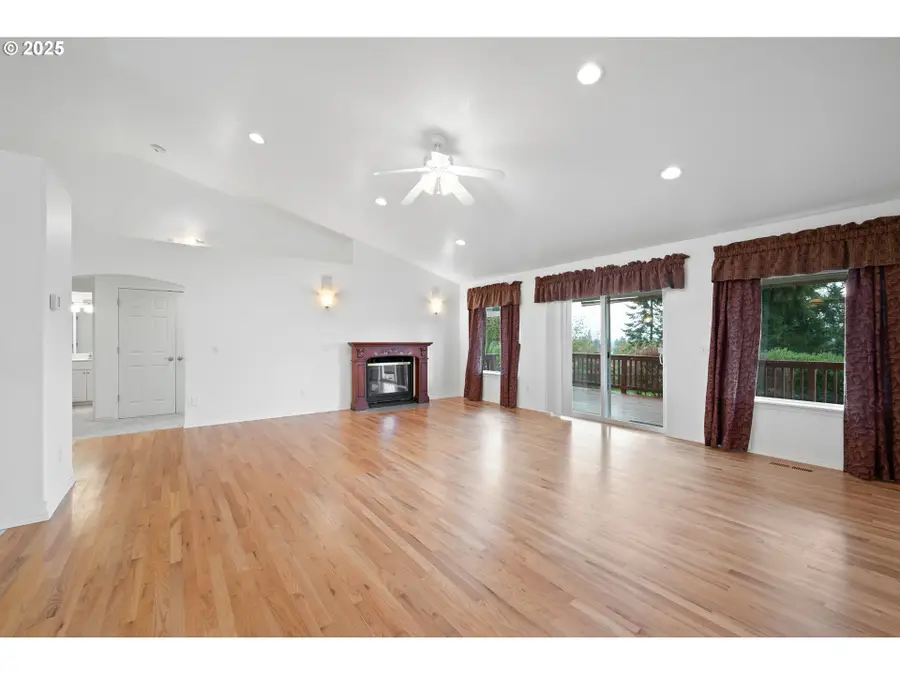 2820 36th Ave, Longview, WA 98632 - Image #2