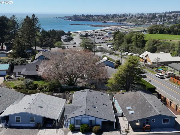 97940 W Benham Ln #21, Brookings, OR 97415