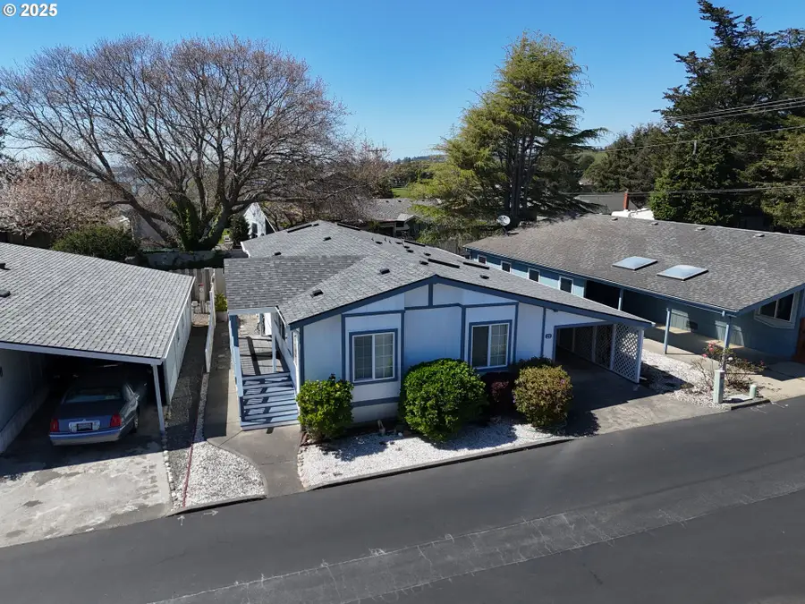 97940 W Benham Ln #21, Brookings, OR 97415 - Image #2