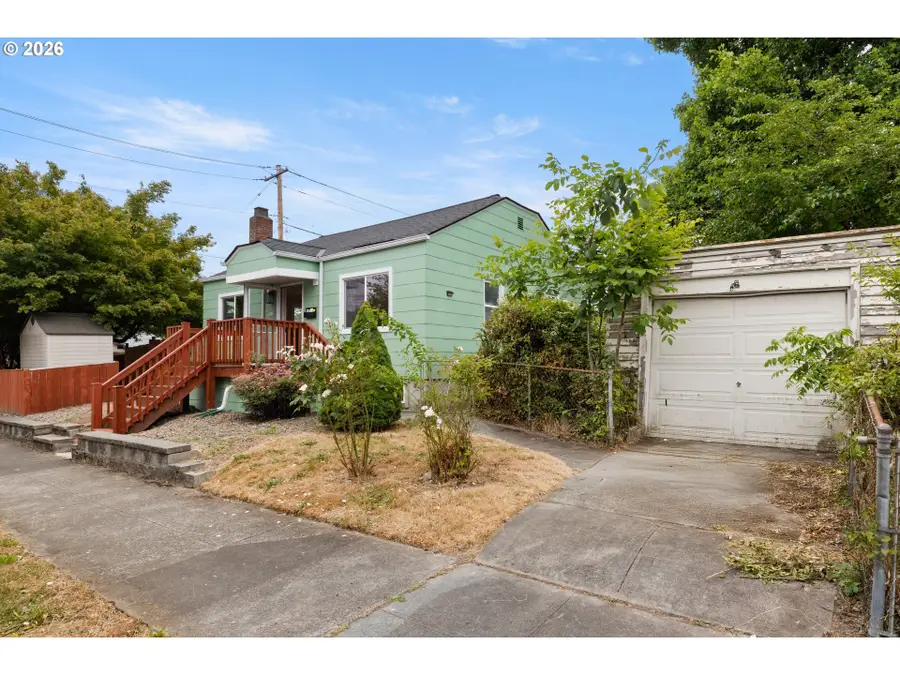 2132 SE Reedway St, Portland, OR 97202 - #3
