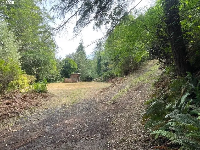59553 Halfway Rd, Coos Bay, OR 97420 - Image #1