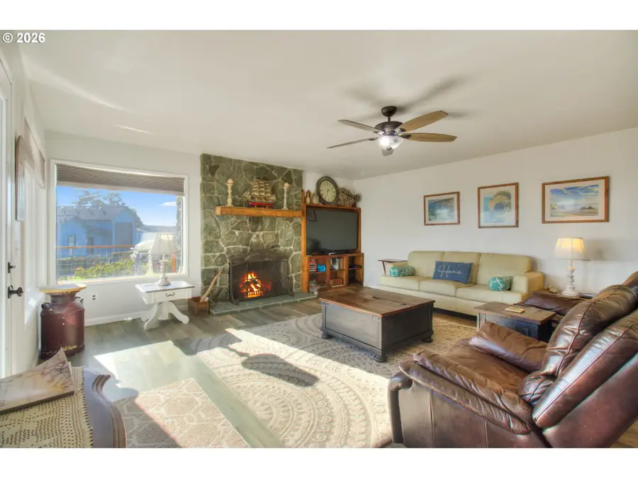 19 Otter Ter, Brookings, OR 97415 - Image #3