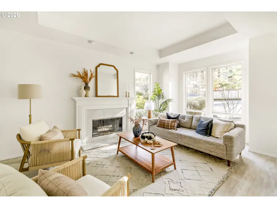 3321 SW Vesta Ct, Portland, OR 97219 - #3