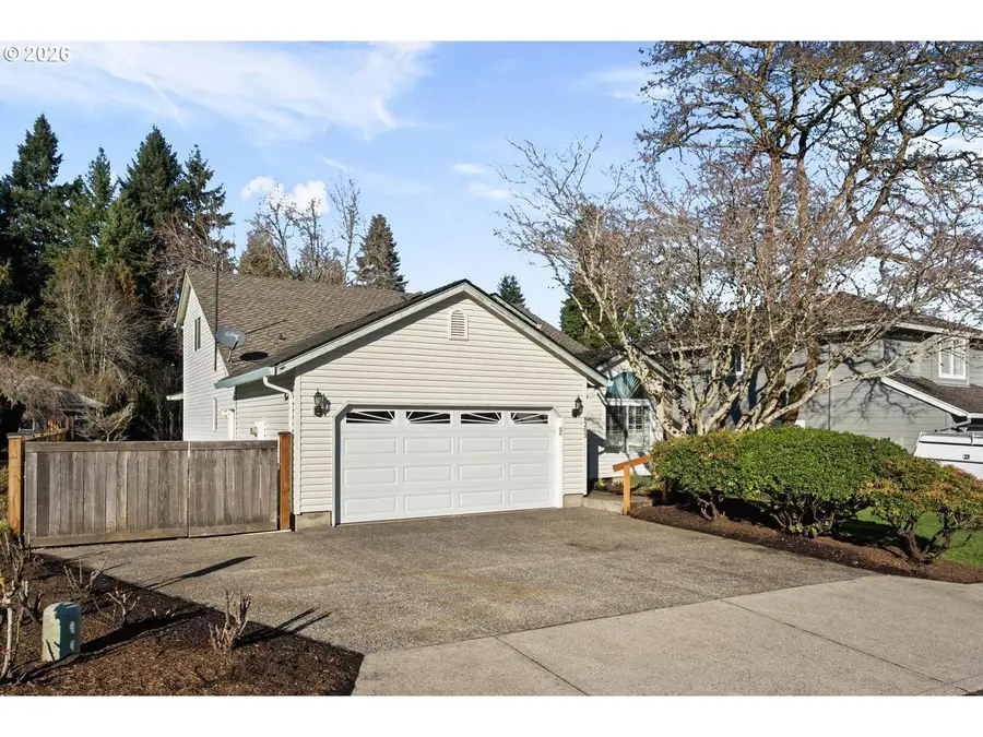 8203 SW Matthew Park St, Tigard, OR 97224 - #3