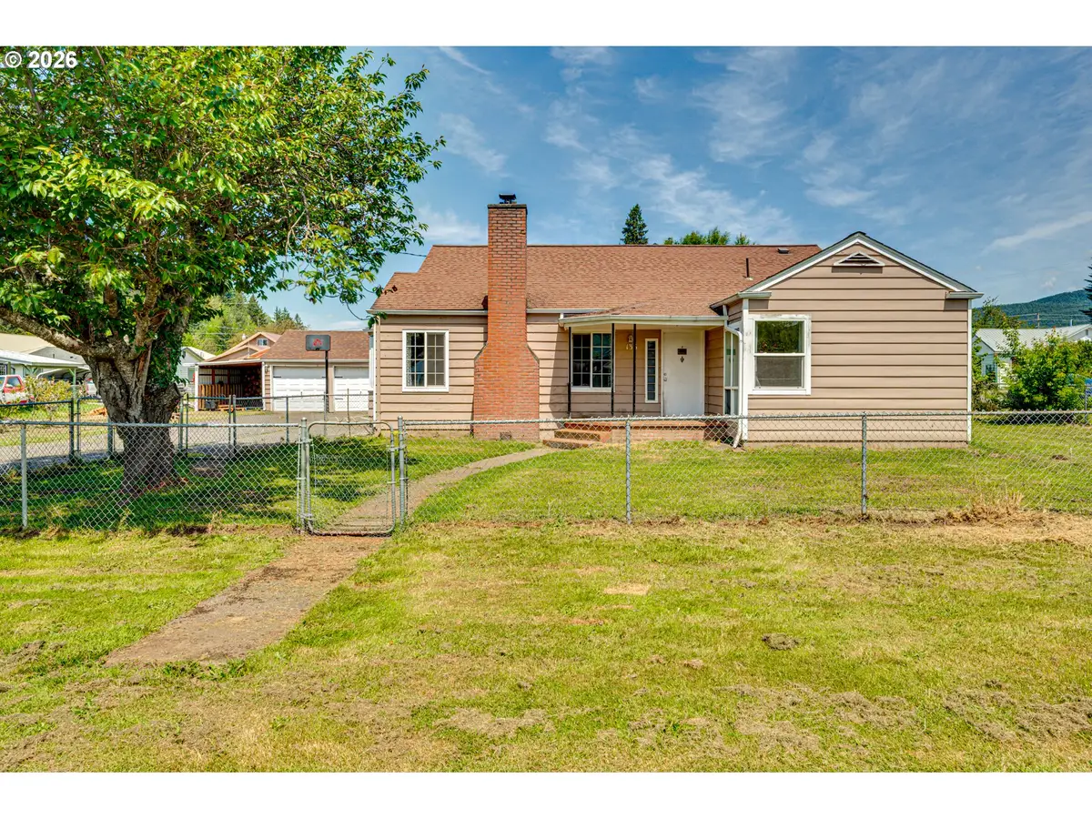 136 Hope St, Mossyrock, WA 98564 - #1