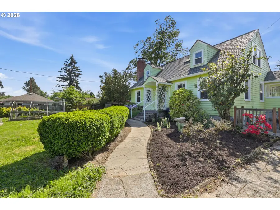 3723 SE 130th Ave, Portland, OR 97236 - #2