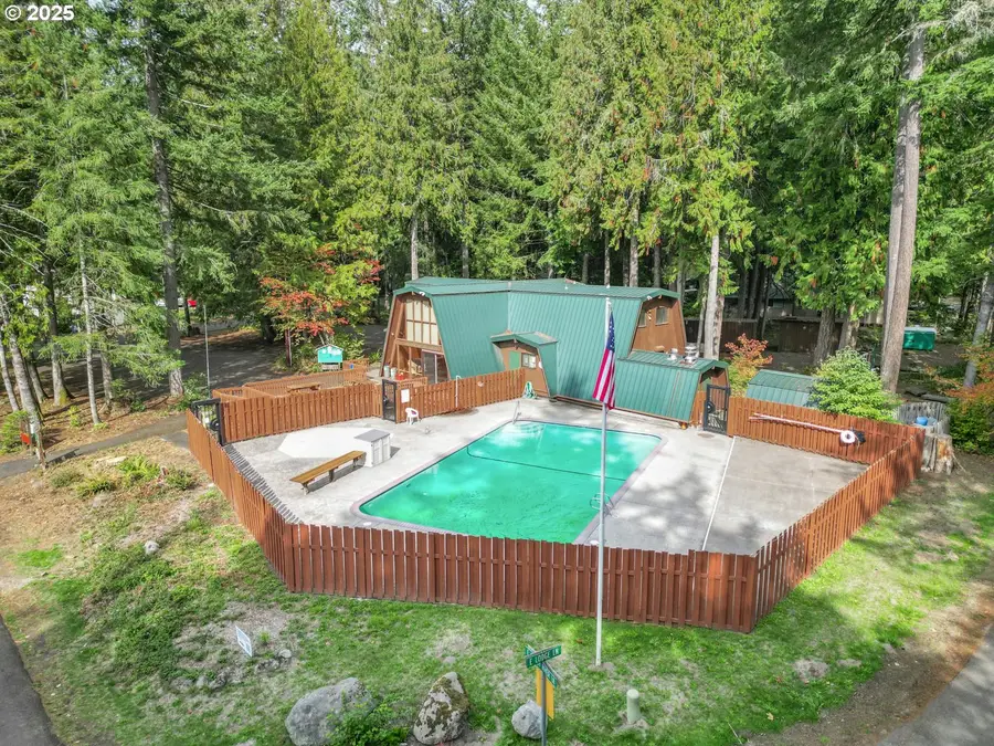 21760 E Tree Swallow Ln, Rhododendron, OR 97049 - Image #3