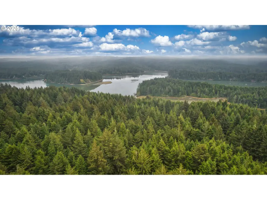 62133 Salal Rd, Coos Bay, OR 97420 - Image #3