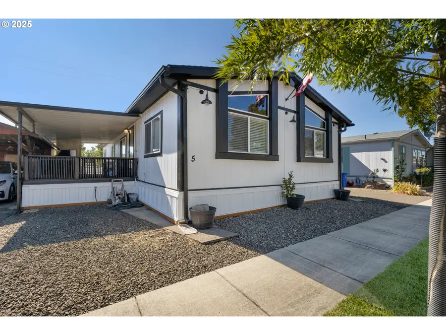 5 Manor Loop, Roseburg, OR 97471 - Image #3