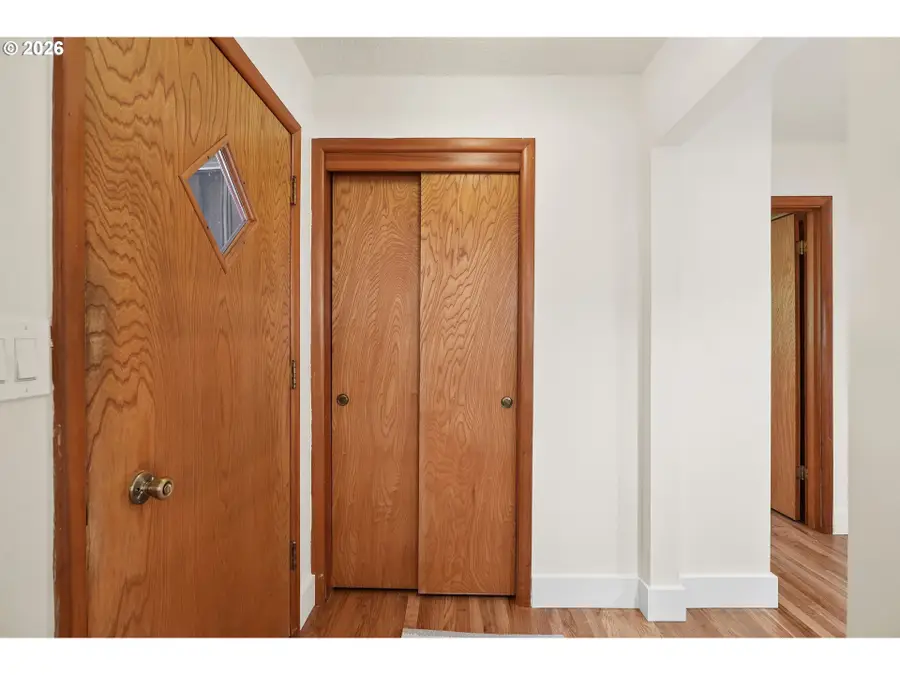 324 Laurel St, Lake Oswego, OR 97034 - #2
